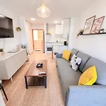 Bright & Modern Aparment Agata Lägenhet