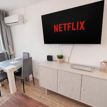 Bright & Modern Aparment Agata Lejlighed
